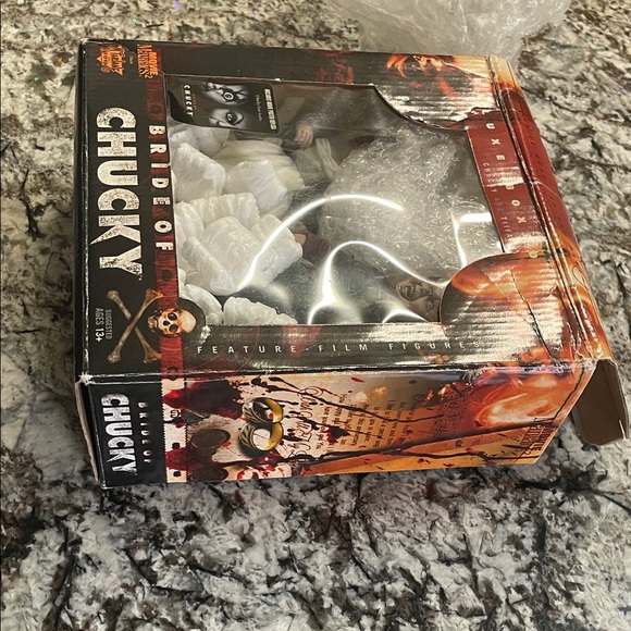 Bride of Chucky Deluxe Box Set opened old box comes with everything - Picture 4 of 16